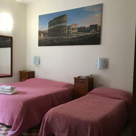Casa Rosy Hotel Рим Екстериор снимка