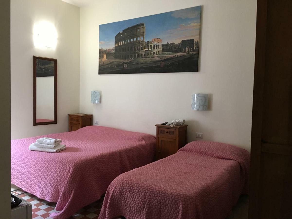 Casa Rosy Hotel Рим Екстериор снимка